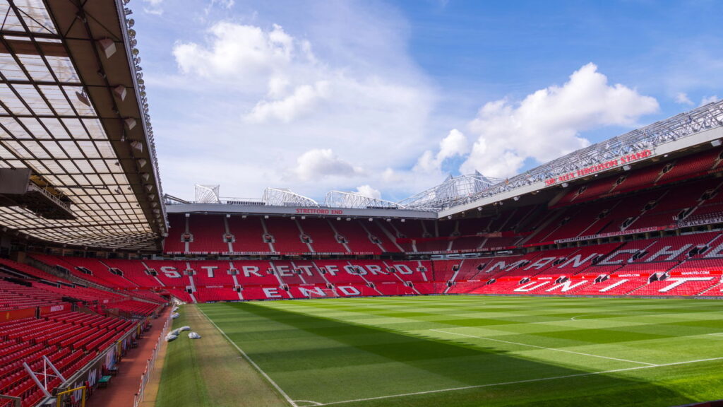 Manchester United surpreende com projeto do maior estádio da história