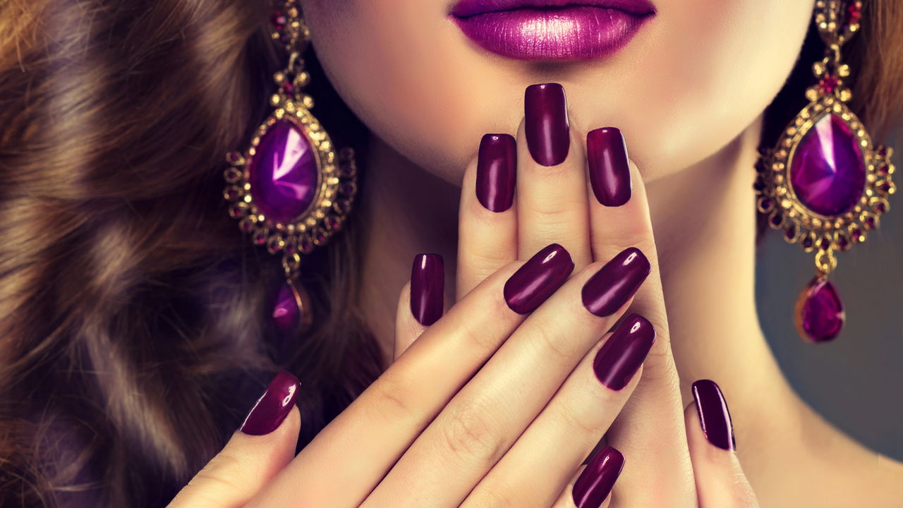 Unhas de diva com essas 5 cores de esmaltes!