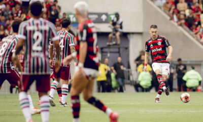 Atuações do Flamengo contra o Fluminense: Aplicado e bicampeão