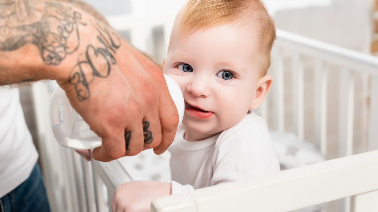 Tatuagens para filhos com frases marcantes que eternizam o amor