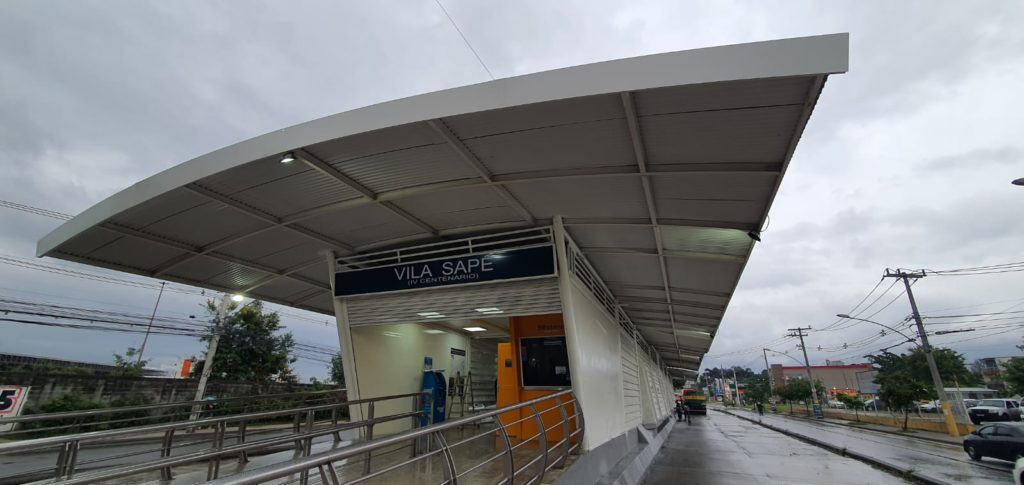 estação Vila Sapê, em Jacarepaguá