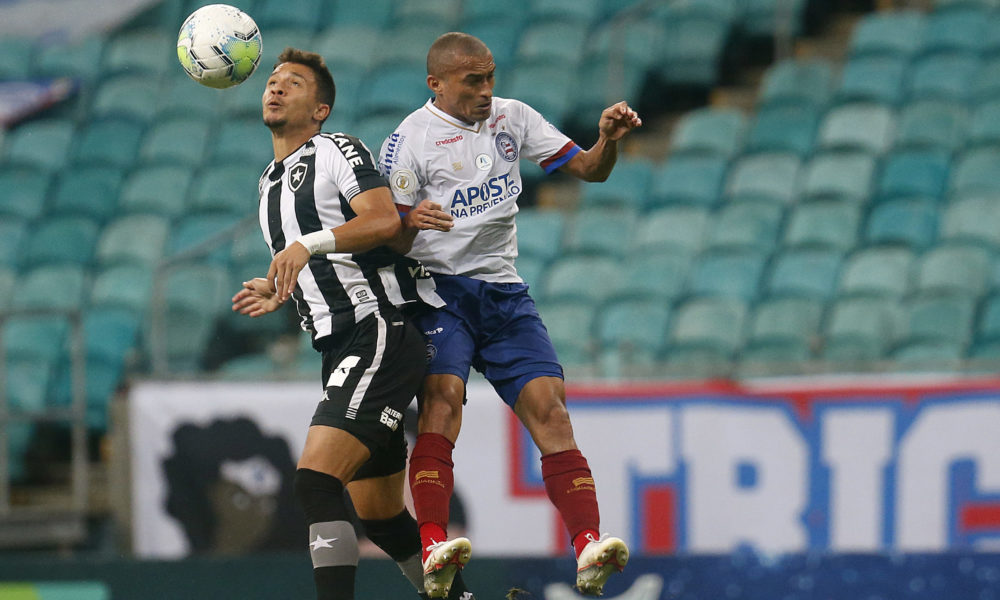 pênalti polêmico no último minuto Botafogo perde para o Bahia e