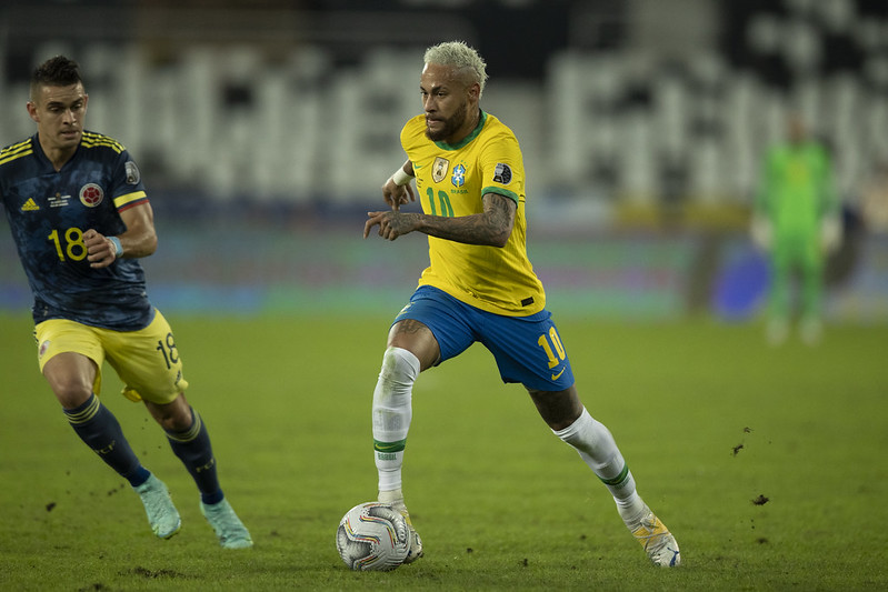 Neymar em ação pelo Brasil