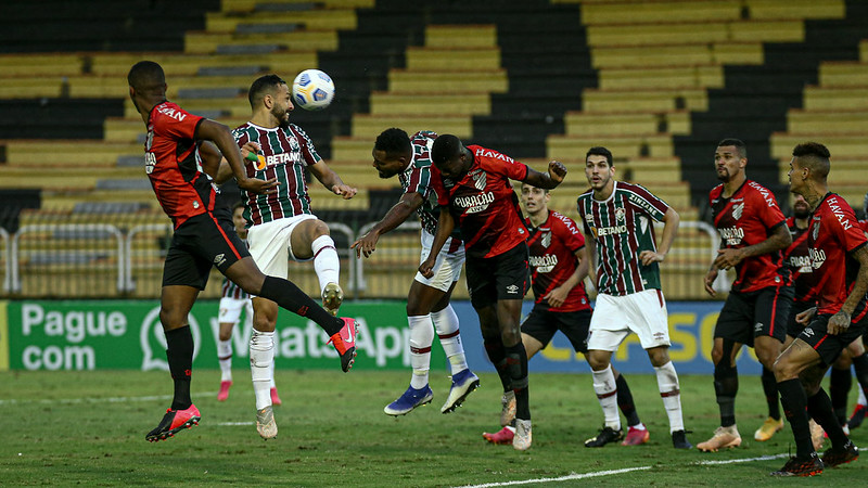 Fluminense foi goleado pelo Athletico em Volta Redonda