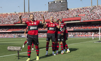 Flamengo goleia o São Paulo no Morumbi
