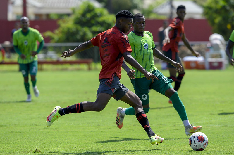 Jogo-treino entre Flamengo e Boavista, no CT do Ninho do Urubu