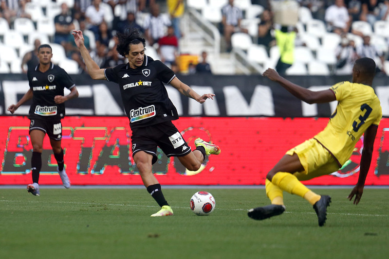 Em Jogo Movimentado Botafogo Vence O Madureira De Virada E Assume A Liderança Do Campeonato 6043