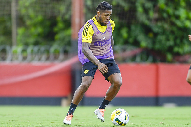 Marinho no treino do Flamengo