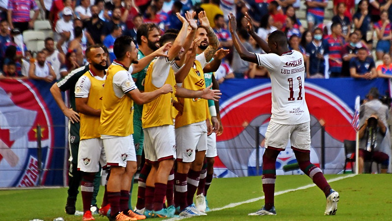 Luiz Henrique comemora gol pelo Fluminense