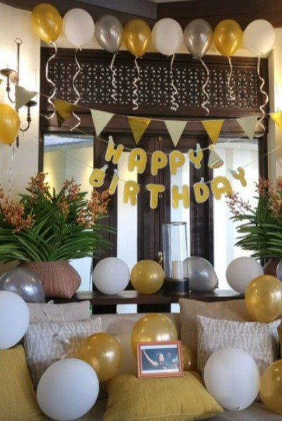 Anitta faz 29 anos e comemora na Tailândia
