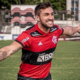 Ex-BBB Artur Picoli com a camisa do Flamengo