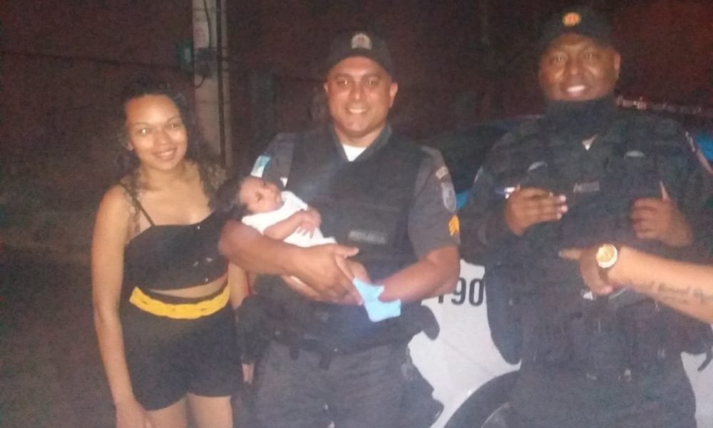 PMs salvam mãe e filha na Zona Norte do Rio Super Rádio Tupi