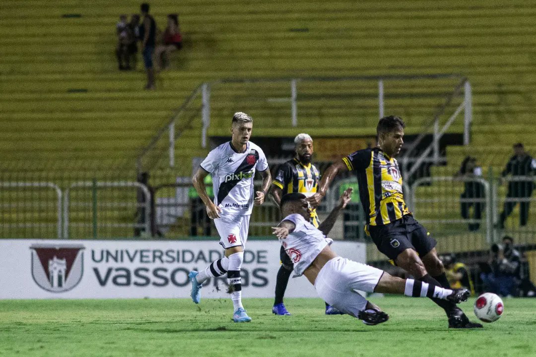 Vasco vence o Volta Redonda por 4 a 2 na estreia do Campeonato Carioca