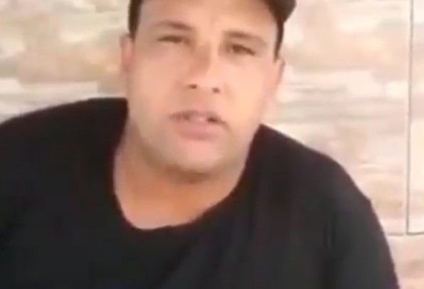 Homem diz que espancou congolês