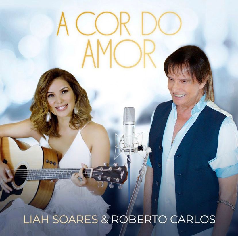 Roberto Carlos e Liah Soares lançando música 