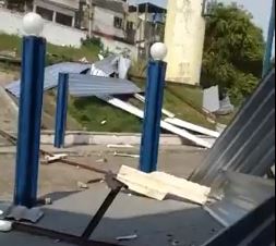 Telhado de escola cai na Zona Norte do Rio