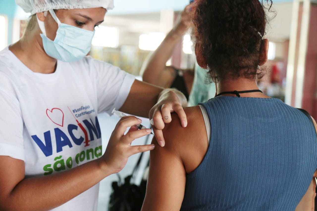 São Gonçalo recebe mais doses de vacinas contra Covid Super Rádio Tupi
