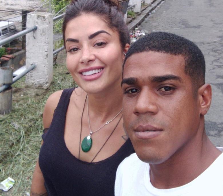 Líder Do Tráfico Do Morro Dos Macacos é Preso Após Foto Com Rainha De Bateria De Escola De Samba