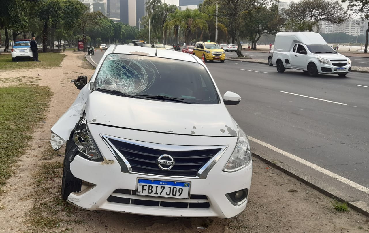 Homem morre atropelado ao atravessar pista na Enseada de Botafogo, Zona Sul  do Rio - Super Rádio Tupi