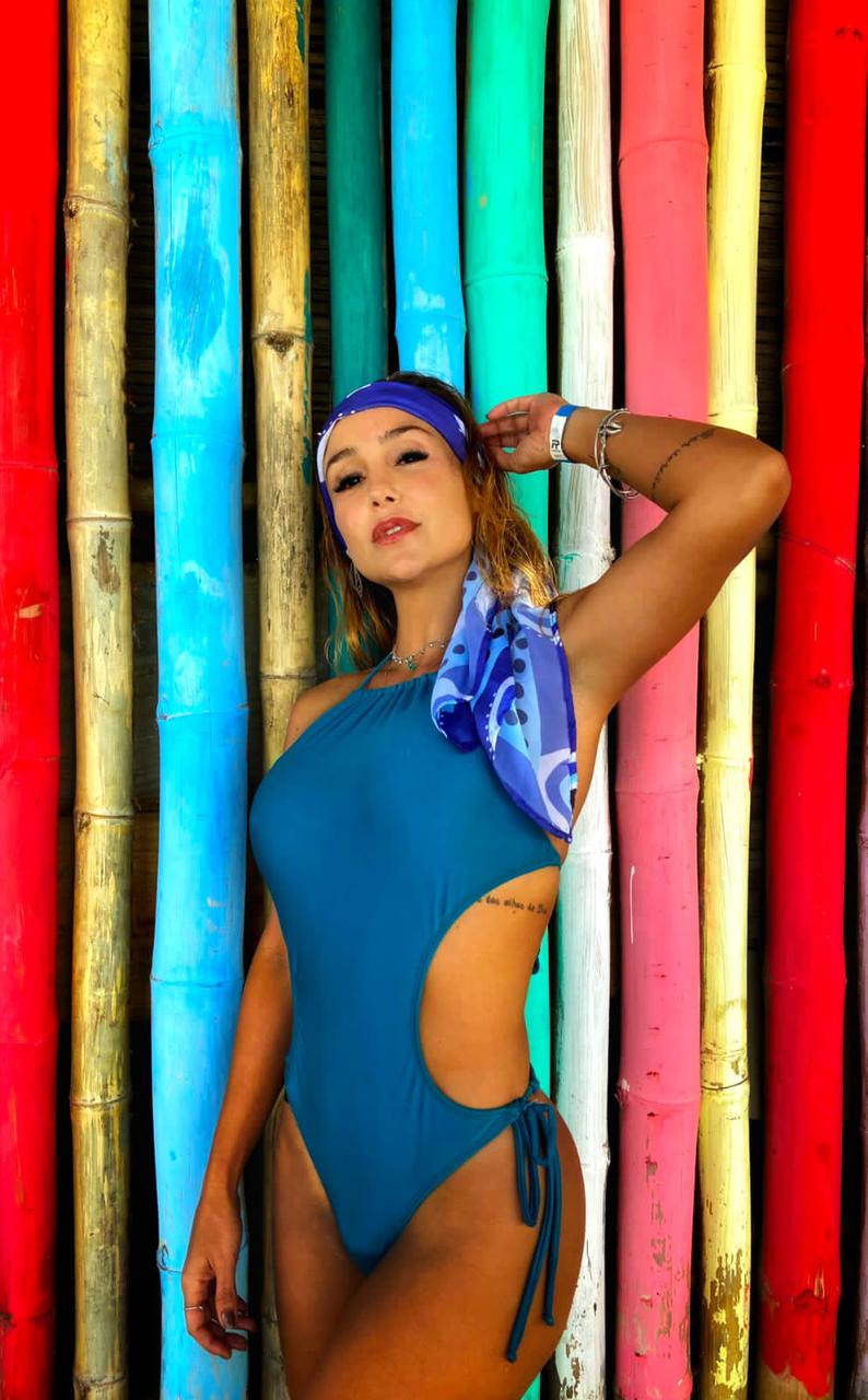 Larissa Honaiser, tem 35 anos, faz sua estreia no carnaval carioca pela tradicional azul e branco de Madureira (Divulgação)