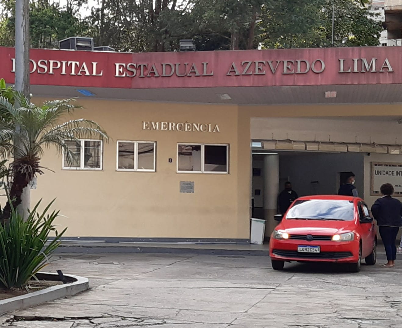 Na imagem, frente do Hospital Azevedo Lima