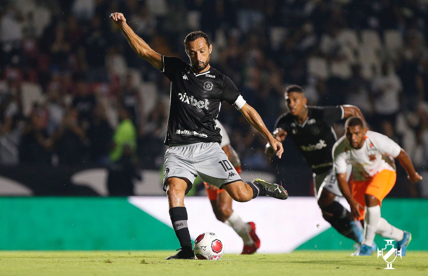 Vasco vence o Nova Iguaçu por 3 a 2 pelo Campeonato Carioca