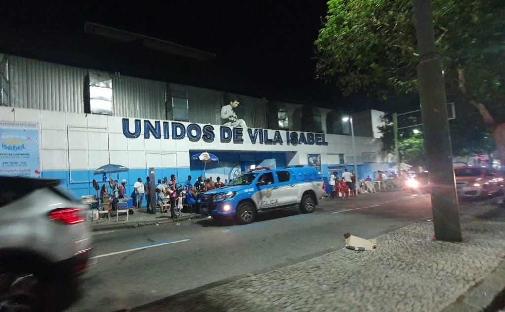 Quadra da Vila Isabel fica em clima de frustração com o quarto lugar do Carnaval