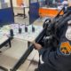 pistola, drogas e rádios comunicadores apreendidos após confronto com criminosos em Bangu