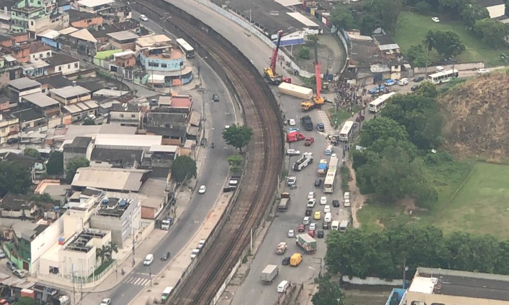 Tiroteio Deixa Baleados Em Barros Filho Na Zona Norte Do Rio Super