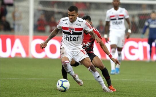 Daniel Alves recusa a se reapresentar e São Paulo comunica que o jogador não atua mais pelo clube