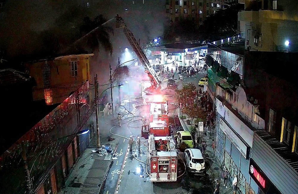 Imagem de um incêndio em Botafogo